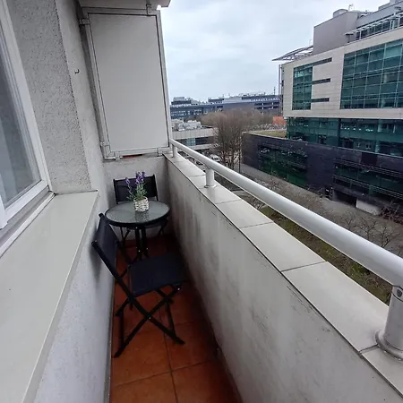 Superjednoska Spodek Centrum Nowoczesny Wifi